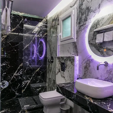 Jacuzzi Deluxe * Σκάλα Σωτήρος