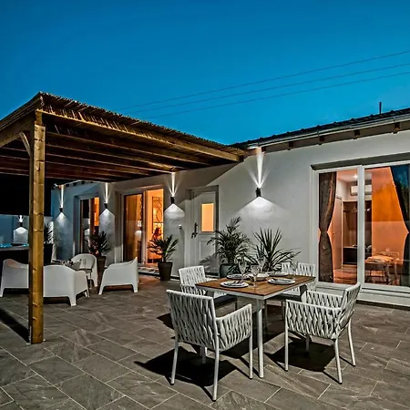 Jacuzzi Deluxe Vilă Skala Sotiros