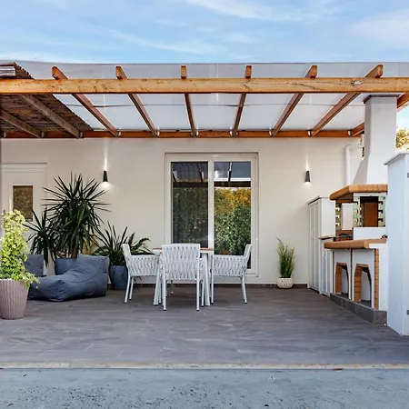 Jacuzzi Deluxe * Skala Sotiros