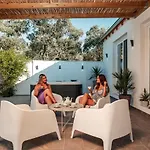 Jacuzzi Deluxe Villa Szkála Szotírosz