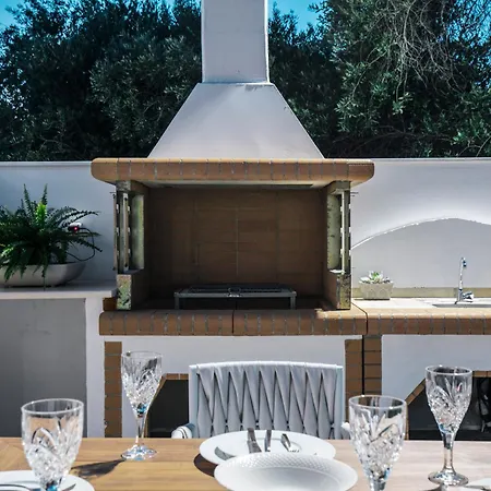 Jacuzzi Deluxe Vila *